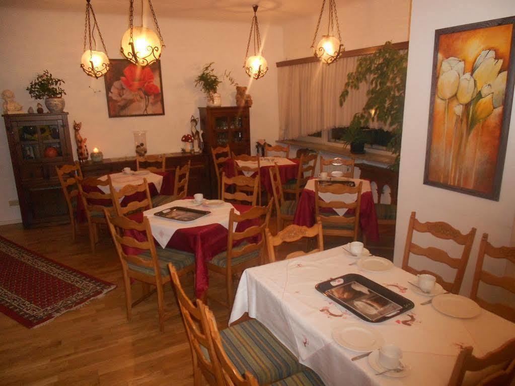 Hotel Adam Саарбрюккен Экстерьер фото